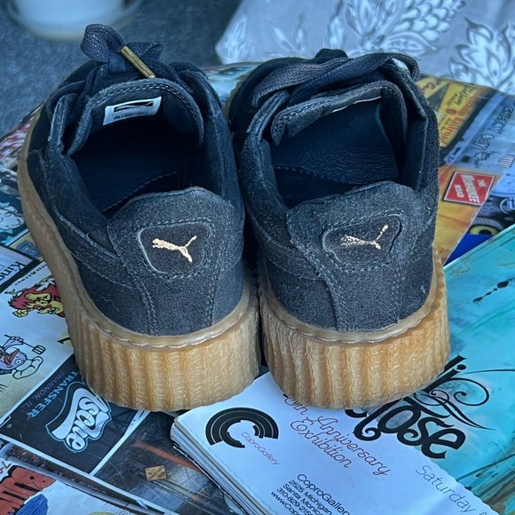 Size 6 Black Suede Platform Puma’s w/ a cushioned Gum Sole. SO comfortable. - Picture 4 of 5